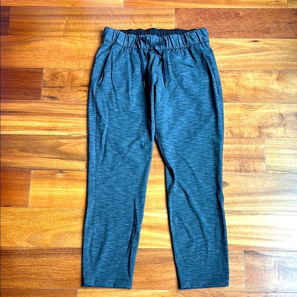 Lululemon joggers - Picture 1 of 8